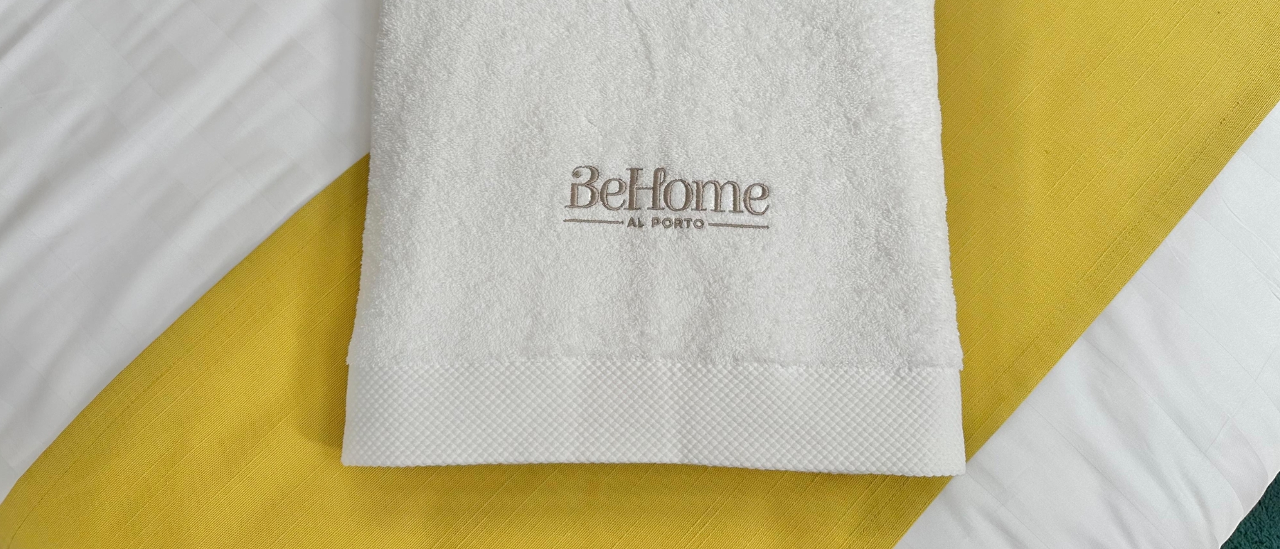 Biancheria Personalizzata con Logo e Forniture Hotellerie per B&B Home (Trani)