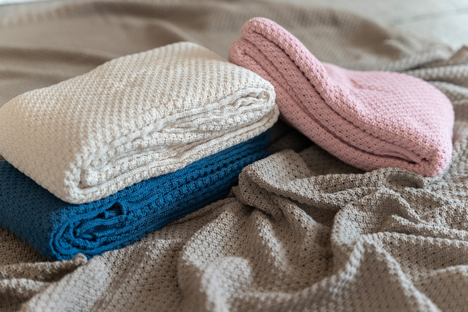 Cosa non può mancare nel tuo B&B in autunno: la biancheria da letto che fa la differenza
