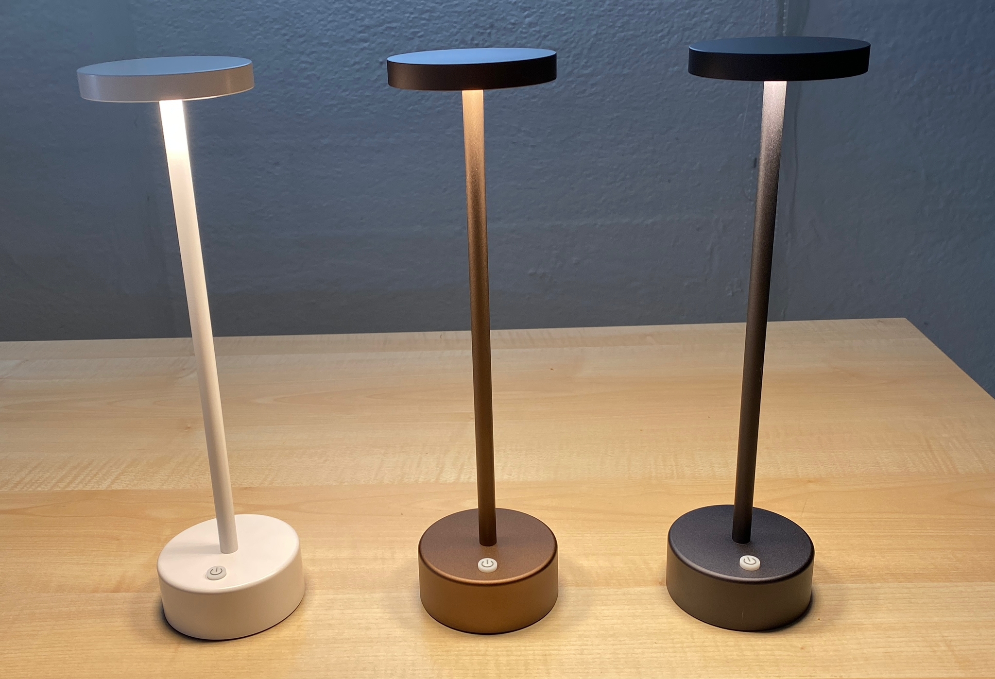 LAMPADA RICARICABILE A LED