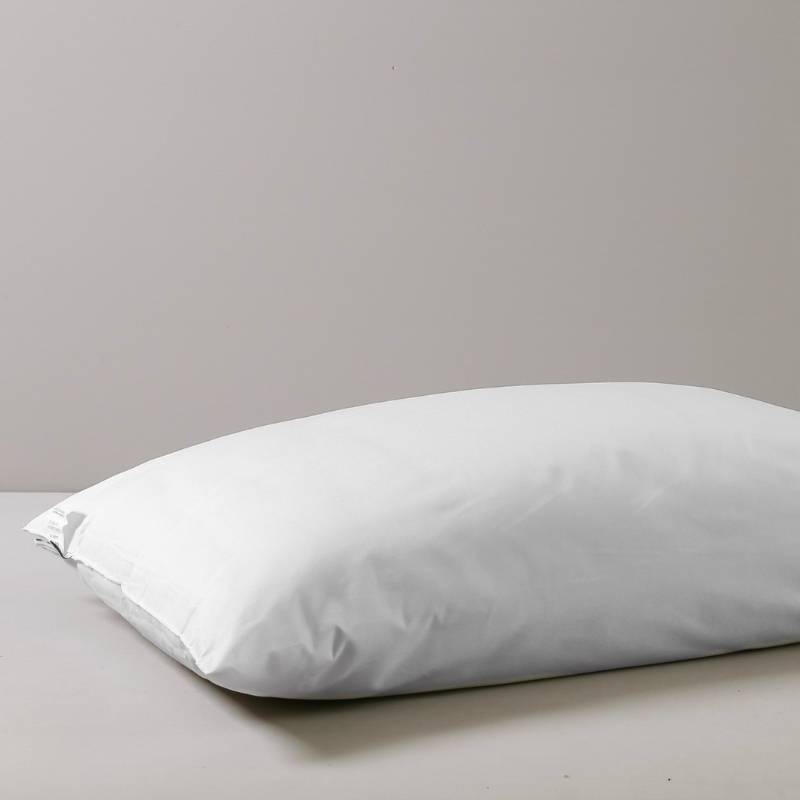 LUX FIREPROOF HOTEL PILLOW