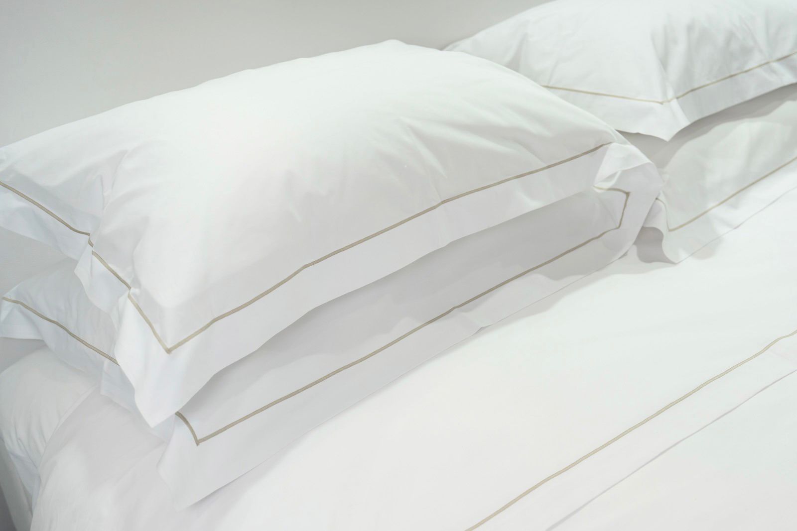 COMPLETO LETTO PERCALLE CON CORDONETTO