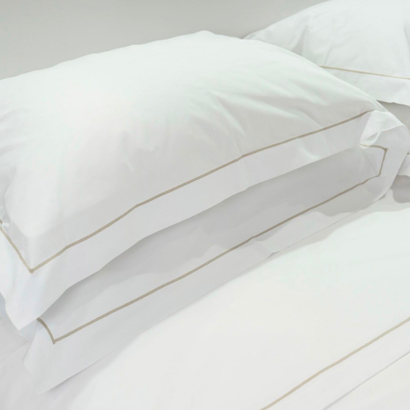 PERCALE PILLOWCASE WITH TWIST THREAD 